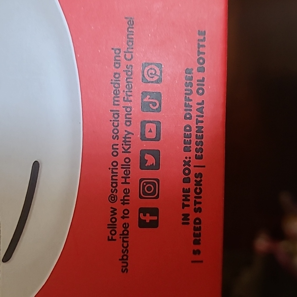 Hello Kitty Ceramic Reed Diffuser - Picture 7 of 8